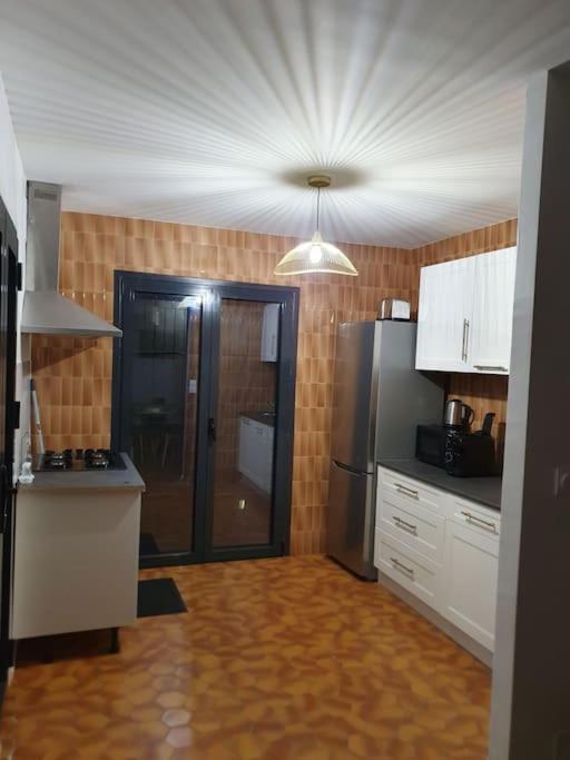 Appartement F3 Meuble Et Equipe Сен-Сиприен Экстерьер фото